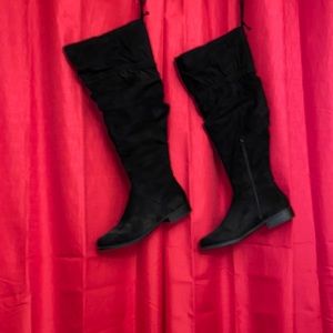 Lane Bryant women’s black suede like boots wide calf size 9w
